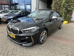 BMW 1-serie - M135i xDrive High Executive, PANO, HUD, Camera