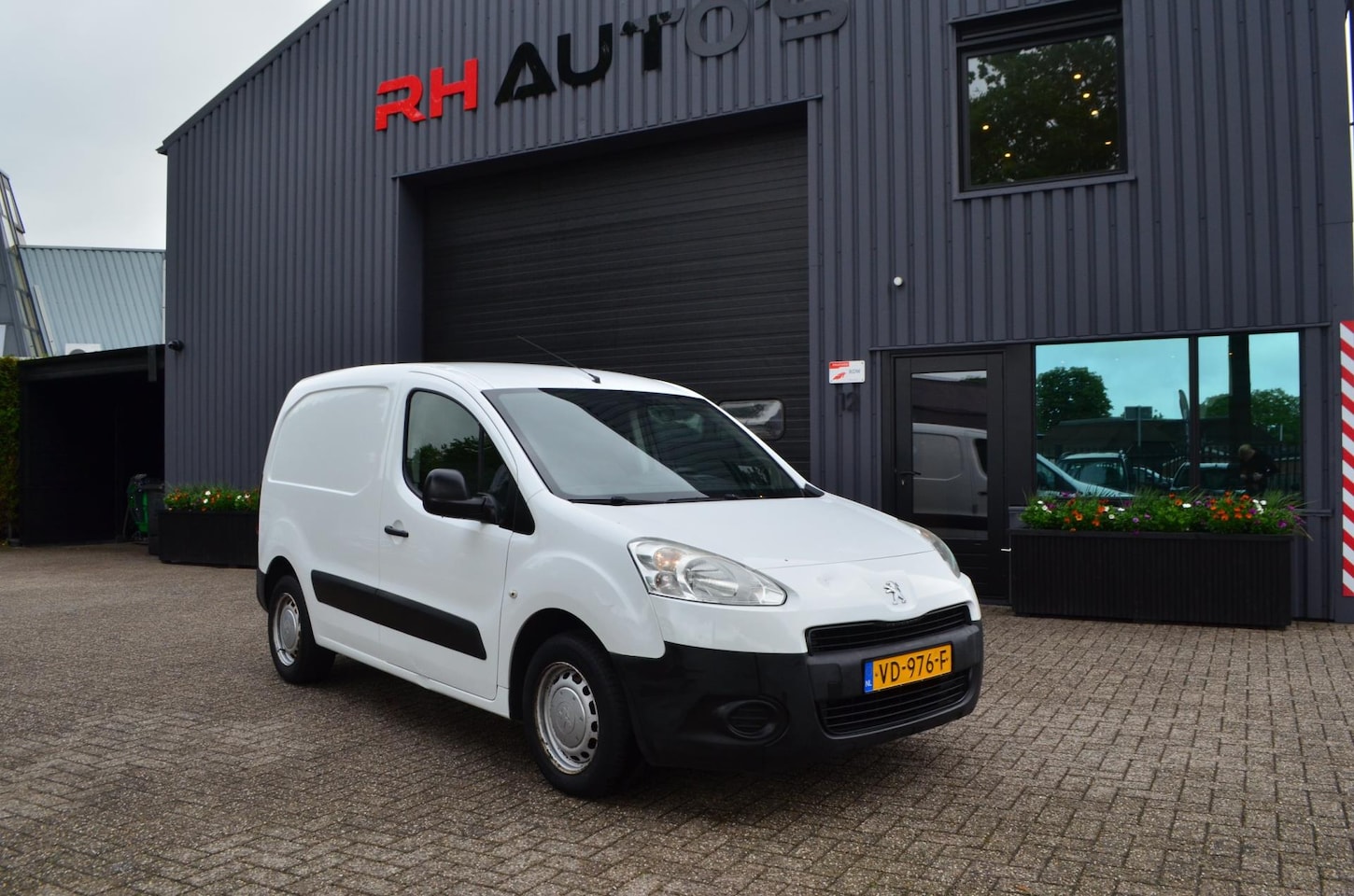 Peugeot Partner - 120 1.6 HDI L1 XR Profit + | Airco - AutoWereld.nl
