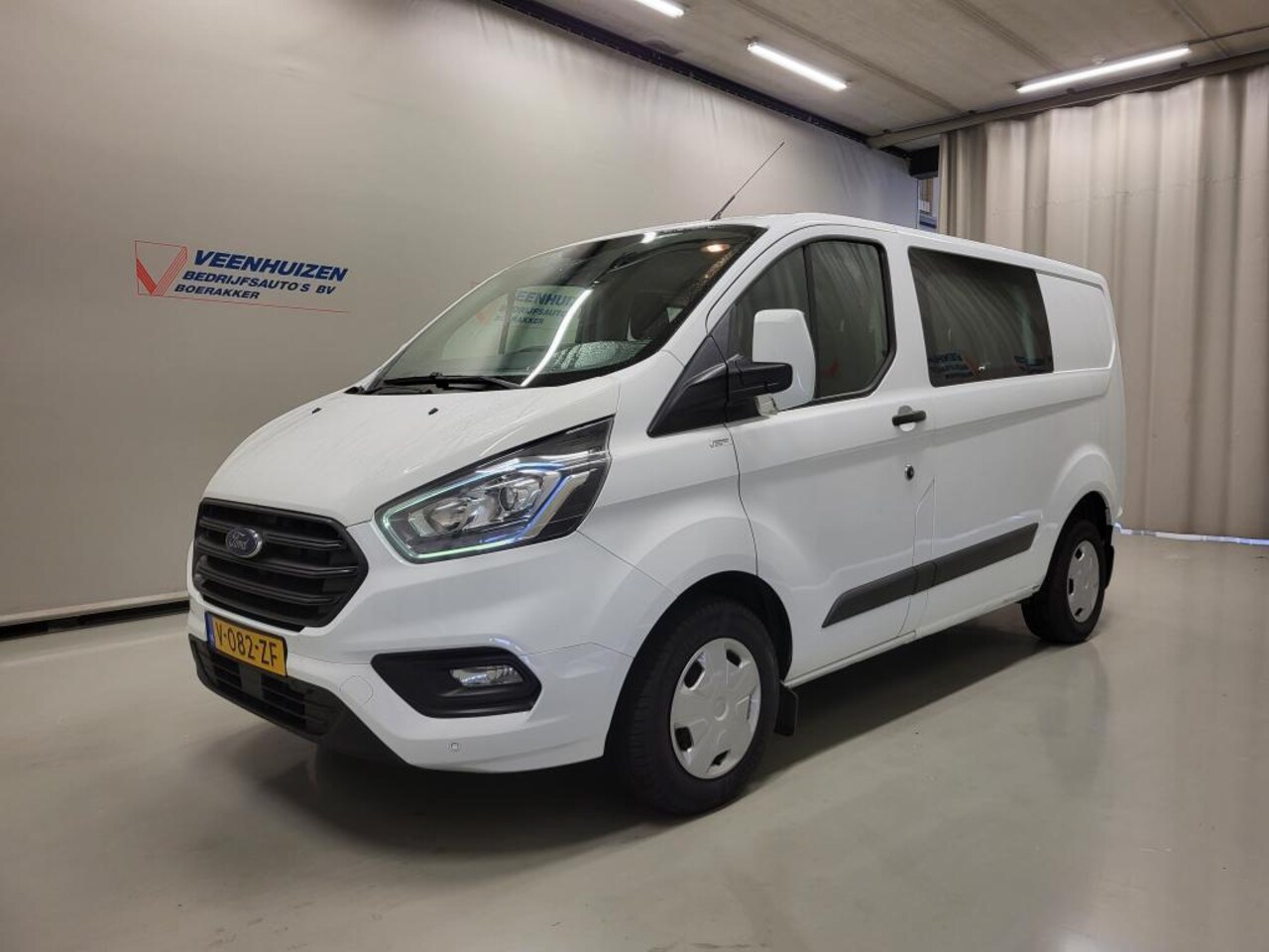 Ford Transit Custom - 2.0TDCI Dubbele Cabine Euro 6! - AutoWereld.nl