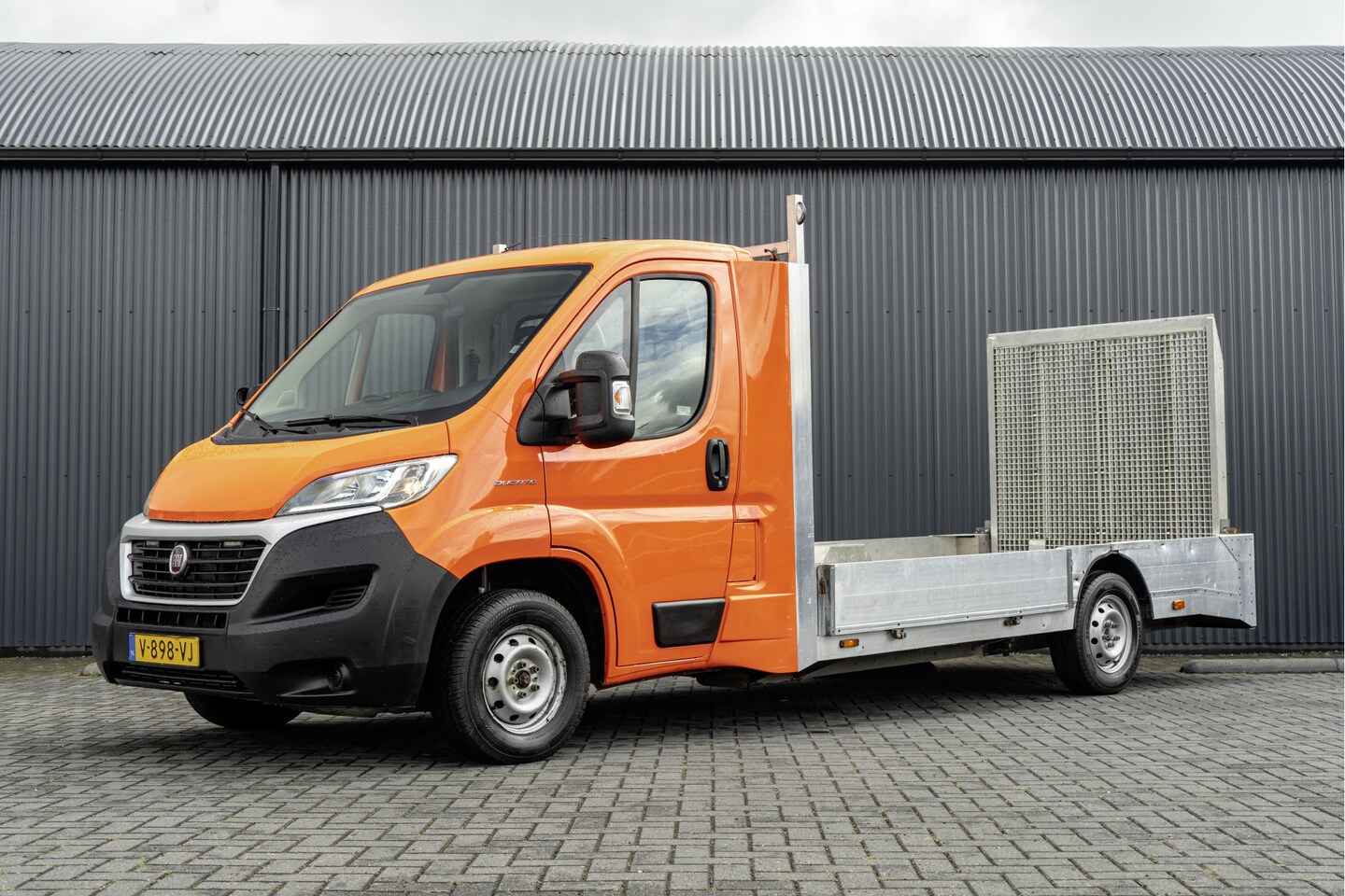 Fiat Ducato - Open laadbak met oprijplaat | 131PK | Euro 6 - AutoWereld.nl