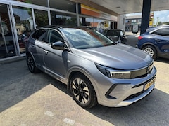 Opel Grandland - 1.6 Turbo Hybrid4 Ultimate 300PK Navi/Leder/Memory/AGR/Night Vision