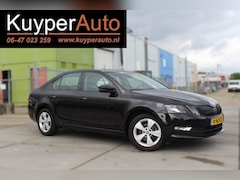 Skoda Octavia - 1.5 TSI Greentech Sport Business automaat dsg multimedia trekhaak