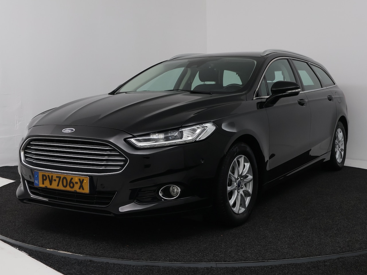 Ford Mondeo Wagon - 1.5 Titanium | Trekhaak | Navigatie | Voorruitverwarming | Onderweg-naar-dealer - AutoWereld.nl