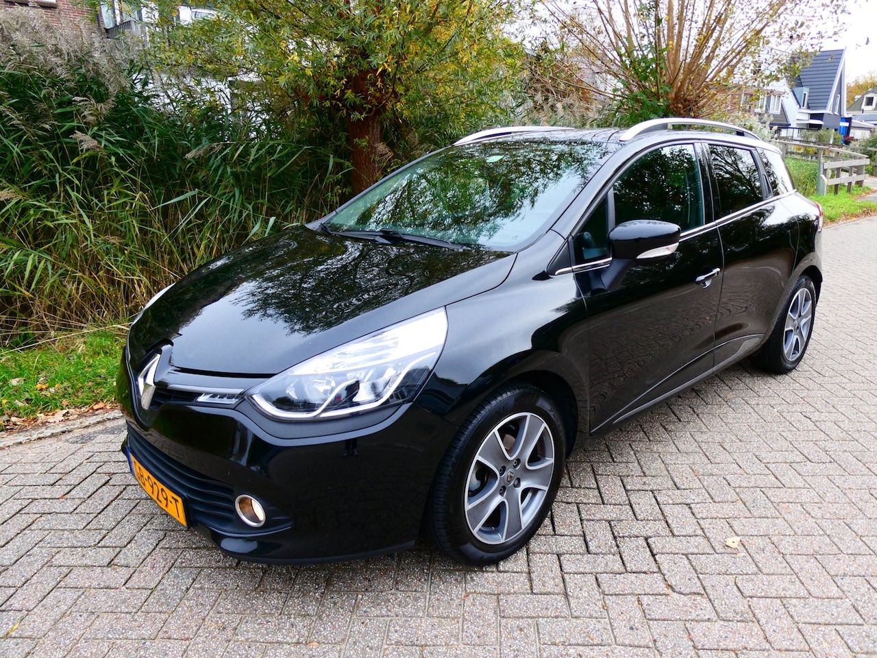 Renault Clio Estate - 0.9 TCe 1e eig. 127.000km Airco Cruise Navi PDC Zuinig - AutoWereld.nl