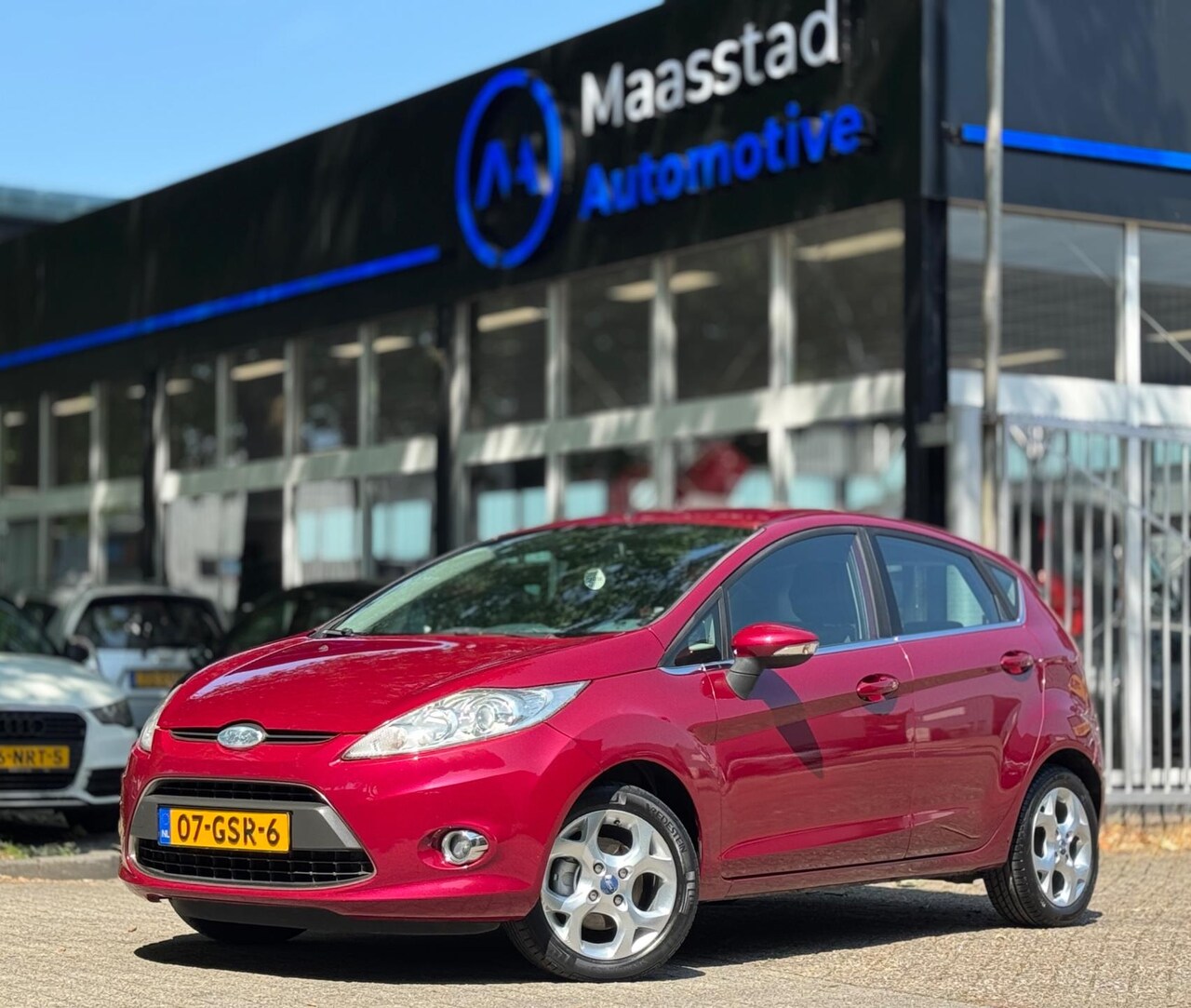 Ford Fiesta - 1.25 Nieuwe APK Cruise Airco Xenon Park.sensoren LM velgen Luxe uitvoering! - AutoWereld.nl