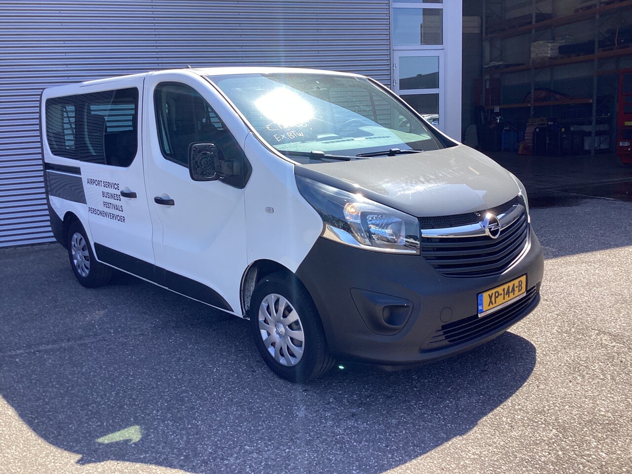 Opel Vivaro Combi - 1.6 CDTI EURO6 EXPORT € 13.000,- Incl. BTW/BPM VRIJ Combi/ Kombi/ 9 Pers./ 9 Persoons/ Air - AutoWereld.nl