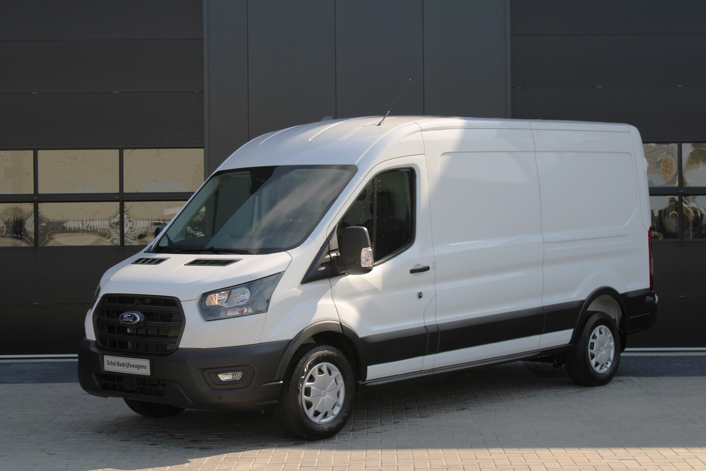 Ford Transit - 350 2.0 TDCI L3H2 Trend 130pk Trend - Navigatie - Blind Spot - Adaptive cruise - Camera - - AutoWereld.nl