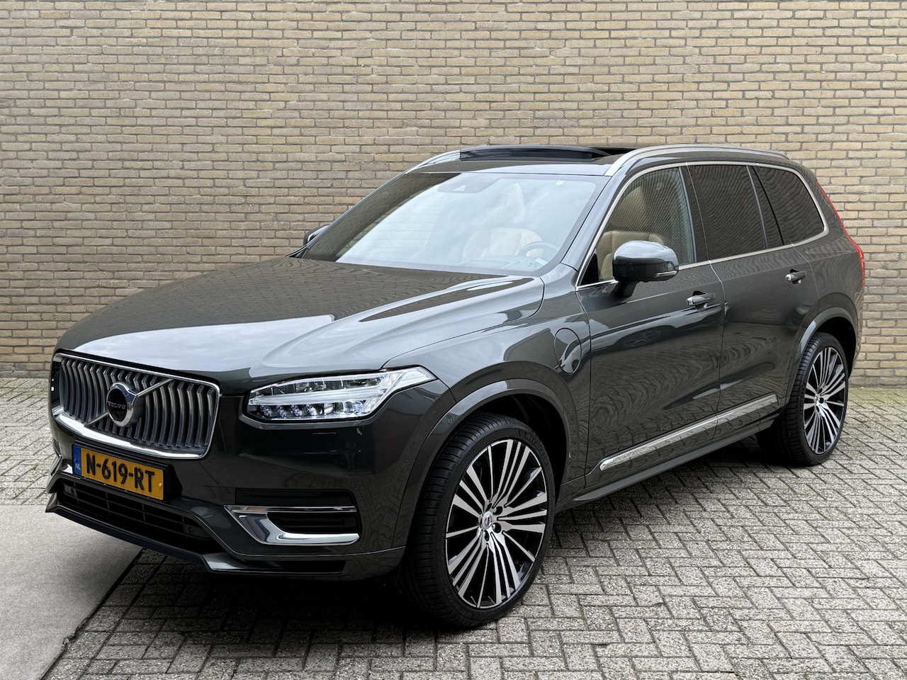 Volvo XC90 - 2.0 T8 Recharge 390pk AWD Inscription Exclusive | Panoramadak | Luchtvering | Trekhaak afn - AutoWereld.nl