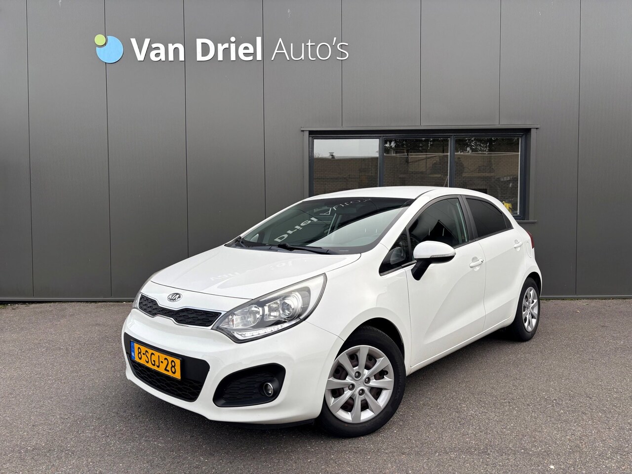 Kia Rio - 1.2 CVVT Super Pack / Cruise Control / Navigatie / Camera! - AutoWereld.nl