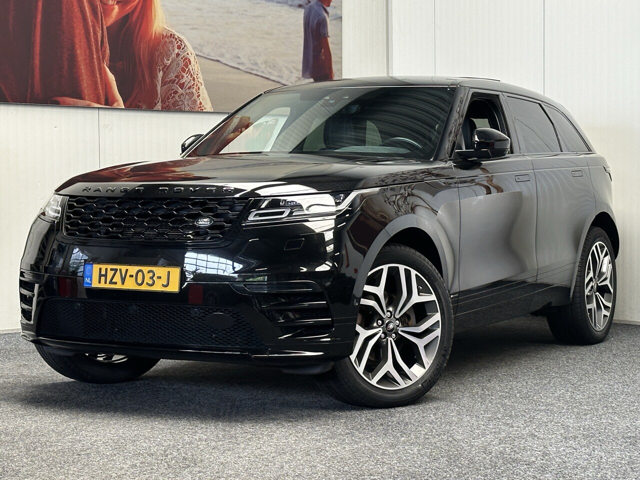 Land Rover Range Rover Velar - 2.0 P250 TURBO AWD SE R-DYNAMIC PANORAMADAK NAVIGATIE ADAPTIVE CRUISE CONTROL DODEHOEKSENS - AutoWereld.nl