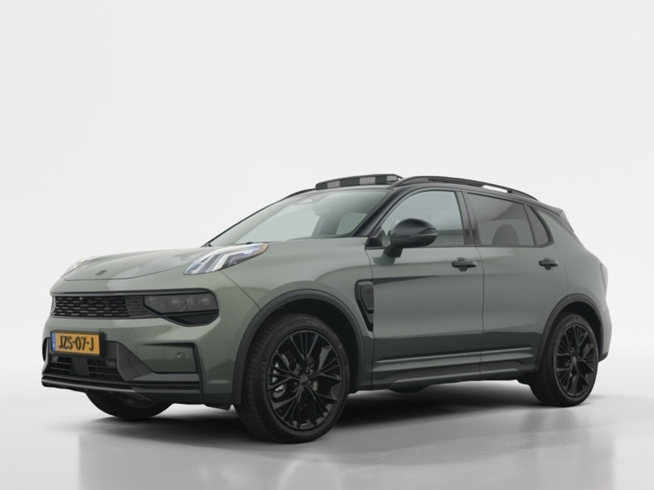 Lynk & Co 01 - 1.5 More | Panoramadak | Trekhaak | Dodehoeksensoren - AutoWereld.nl