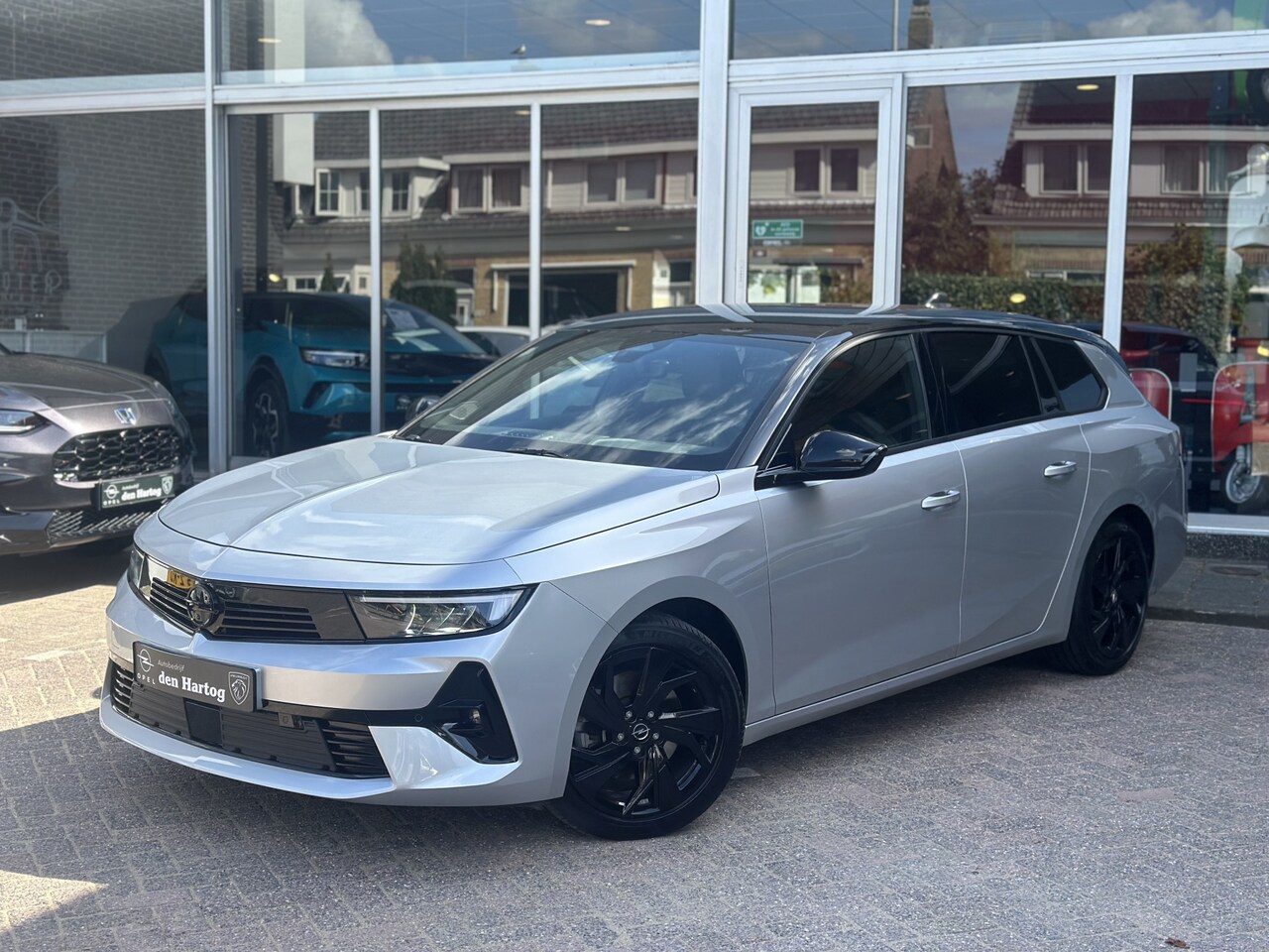 Opel Astra Sports Tourer - 1.2 Turbo GS Key less/Camera V+A/Stoel en stuurverwarming. - AutoWereld.nl