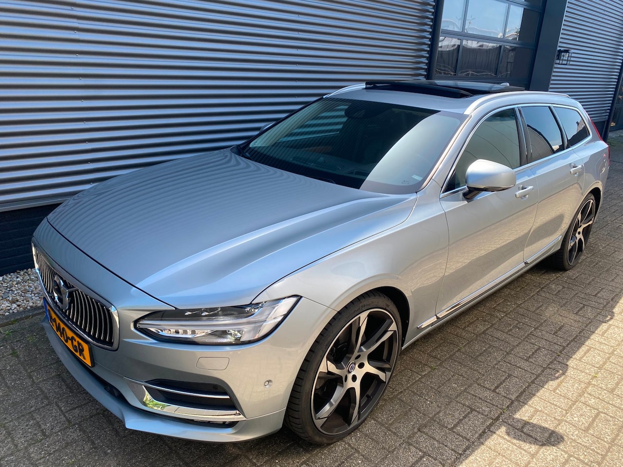 Volvo V90 - 2.0 T6 AWD Inscription BENZINE Full options! - AutoWereld.nl