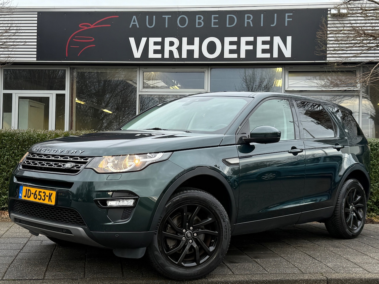 Land Rover Discovery Sport - 2.0 eD4 E-Capability Urban Series SE - PANORAMADAK - NAVIGATIE - CLIMATE / CRUISE - TREKHA - AutoWereld.nl