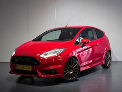 Ford Fiesta - 1.6 ST2 /Airco/Keyless/Recaro/Sfeer/LMV