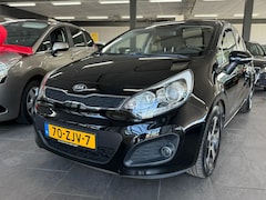 Kia Rio - 1.2 CVVT Design Edition airco cruise controle elektrische pakket parkeersensoren lm-velgen