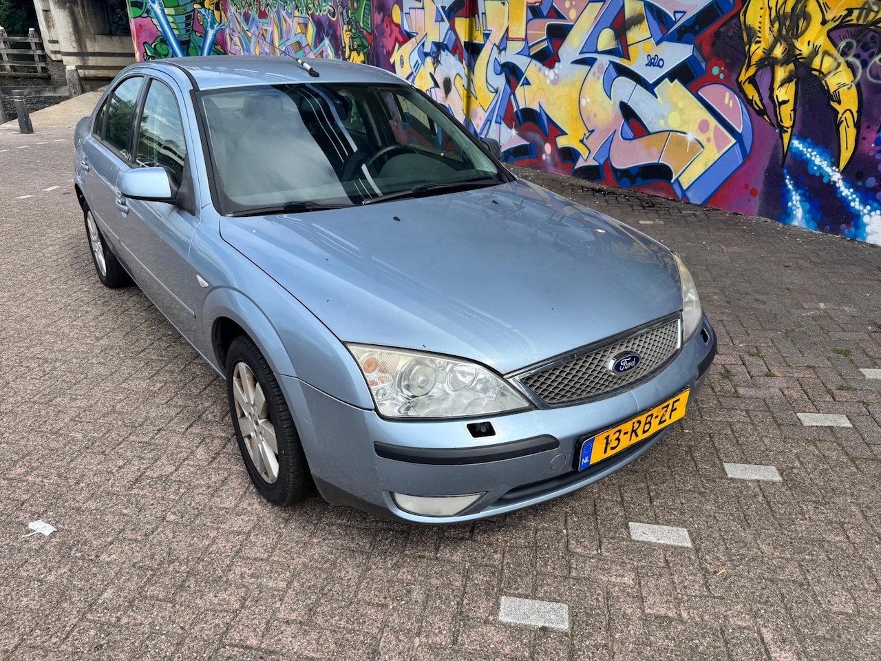 Ford Mondeo - 2.0-16V Futura originele xenon koplampen airco stereo stuurbekrachtiging sport interieur r - AutoWereld.nl