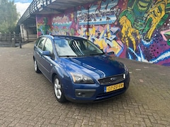 Ford Focus Wagon - 1.8-16V Ambiente Flexifuel airco navigatie sport velgen leuke auto