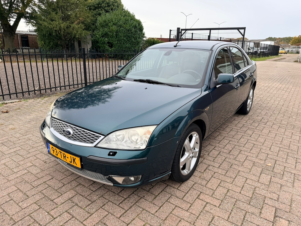 Ford Mondeo - 2.0-16V Platinum 2.0-16V Platinum - AutoWereld.nl