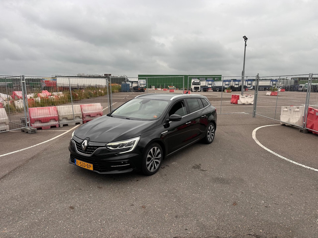 Renault Mégane Estate - 1.5 Blue dCi Intens Clima.Navi.Camera - AutoWereld.nl
