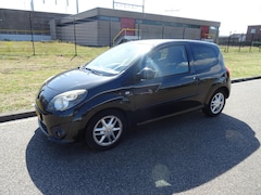 Renault Twingo - 1.2-16V Dynamique