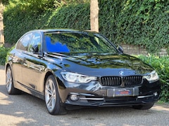 BMW 3-serie - 320i High Executive Navi GR Apple CarPlay Sport Leder LED Automaat NAP NL
