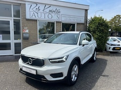 Volvo XC40 - 1.5 T2 Momentum
