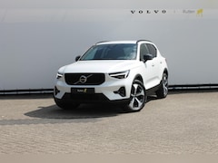 Volvo XC40 - B3 177PK Automaat Plus Dark Google infotainment / Draadloos telefoon opladen / Elektrisch