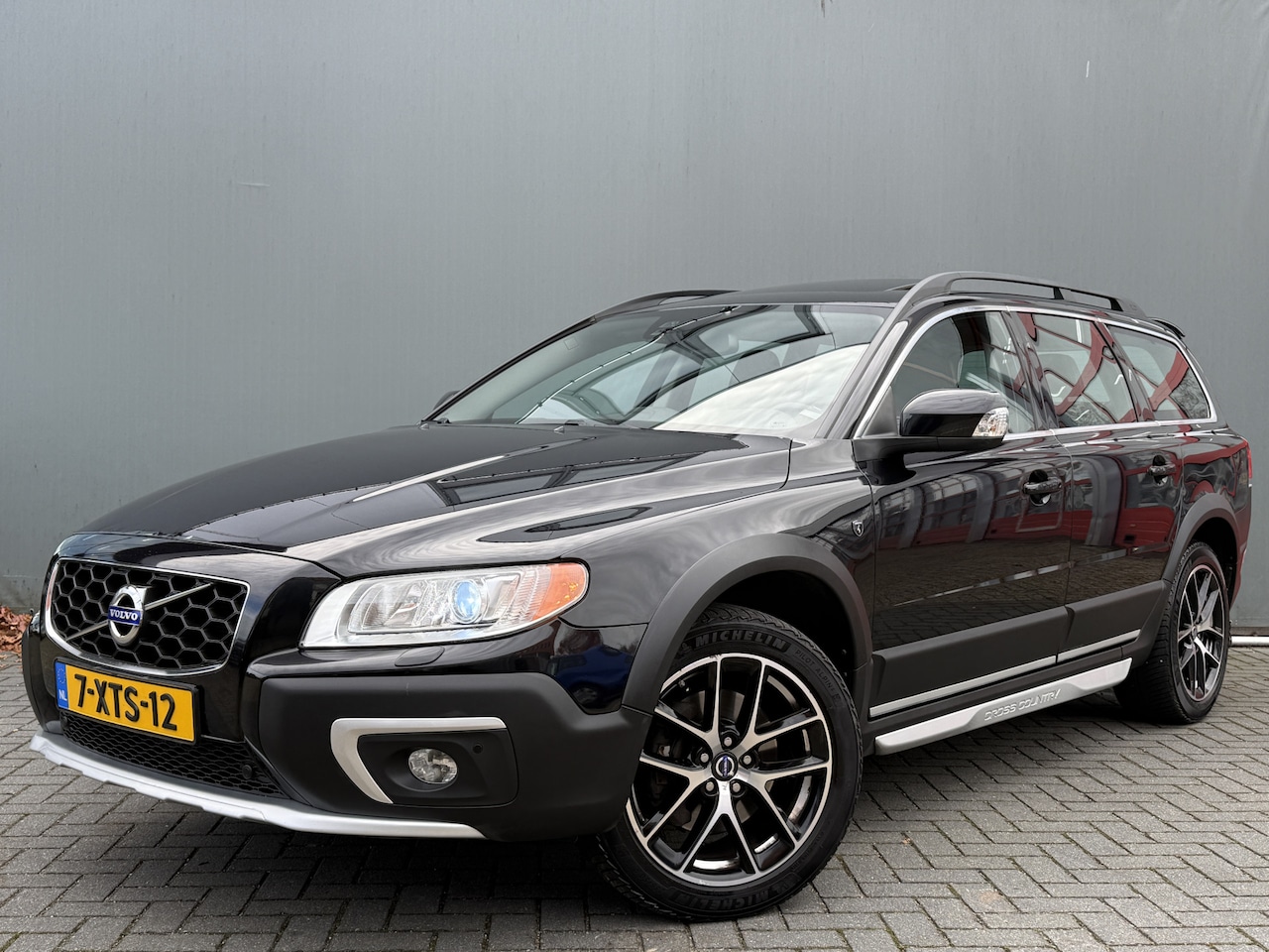 Volvo XC70 - BWJ 2014 2.0 D4 FWD Summum AUTOMAAT | NIEUW BINNEN ! - AutoWereld.nl