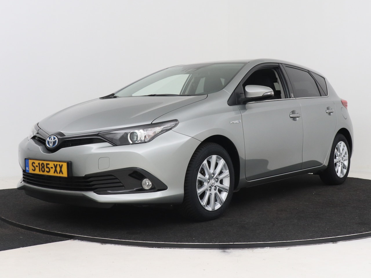 Toyota Auris - 1.8 Hybrid Dynamic Ultimate Limited - AutoWereld.nl