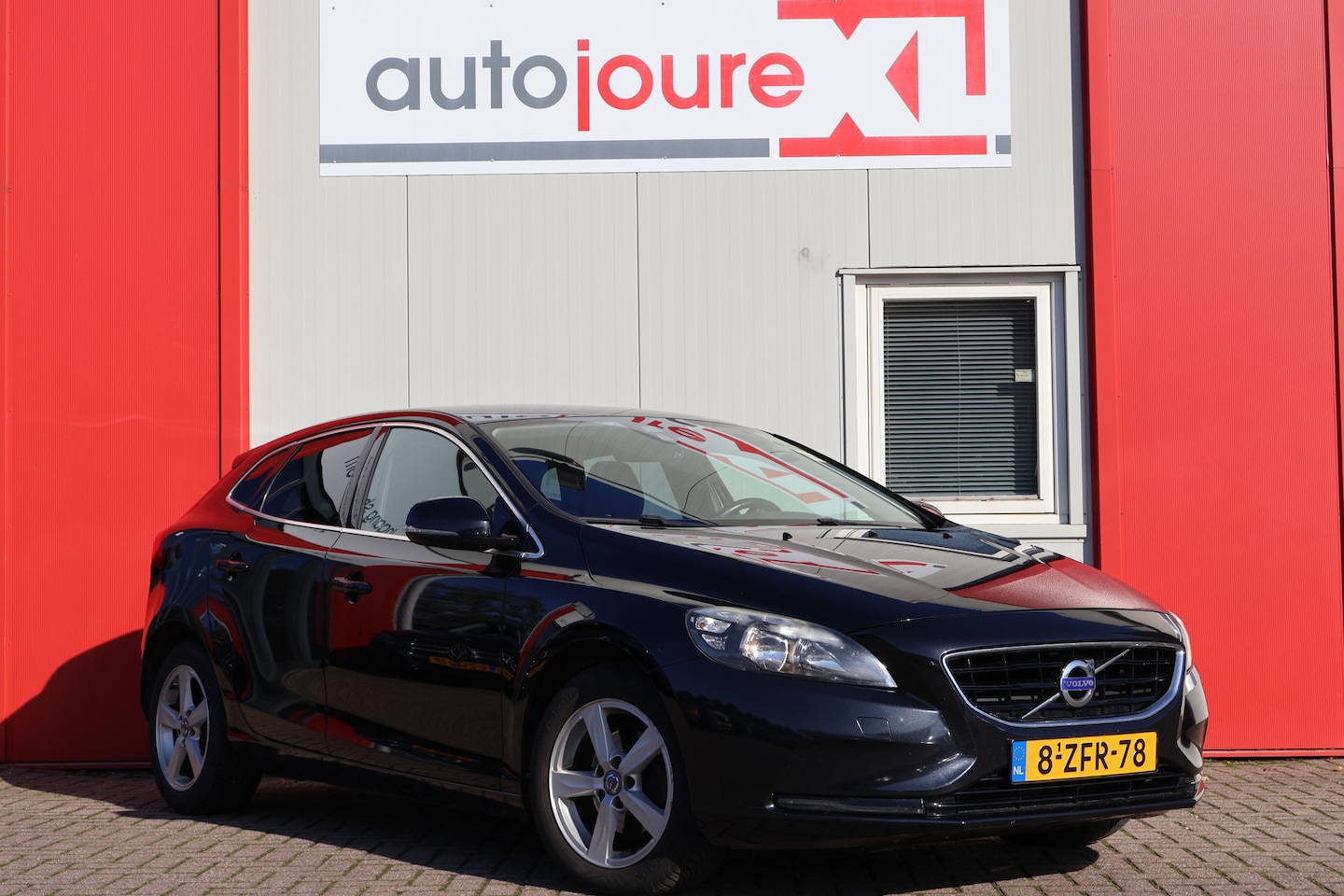 Volvo V40 - 1.6 D2 Momentum 1.6 D2 Momentum - AutoWereld.nl