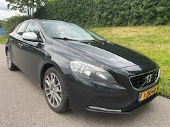 Volvo V40 - 2.0 D4 - Clima - Navi - PDC - Trekhaak