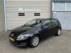 Volkswagen Golf - 1.2 TSI Trendline Cruise controle / Airco / PDC / Trekhaak / NAP
