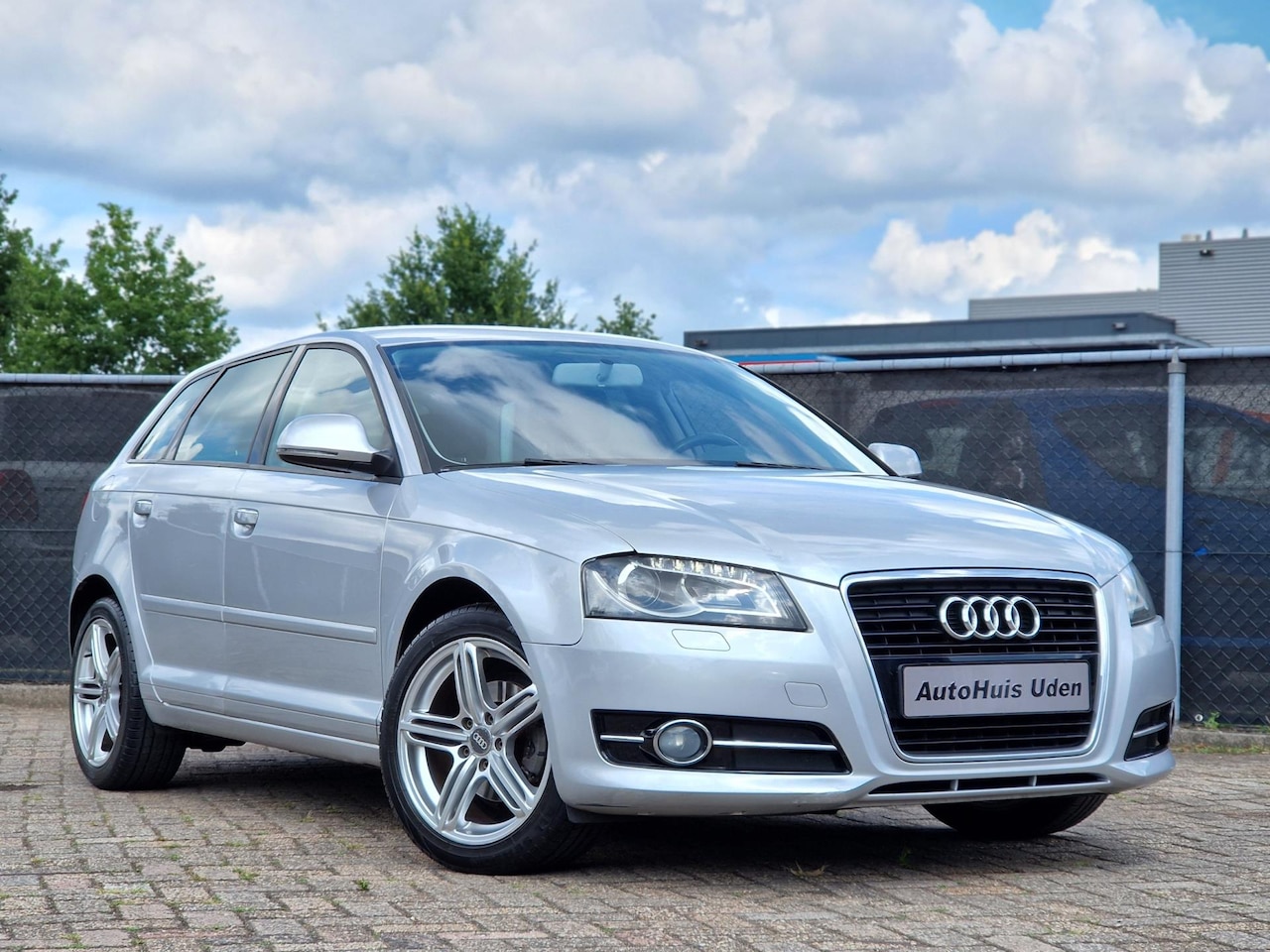 Audi A3 Sportback - 1.2 TFSI Attraction Advance 1.2 TFSI Attraction Advance - AutoWereld.nl