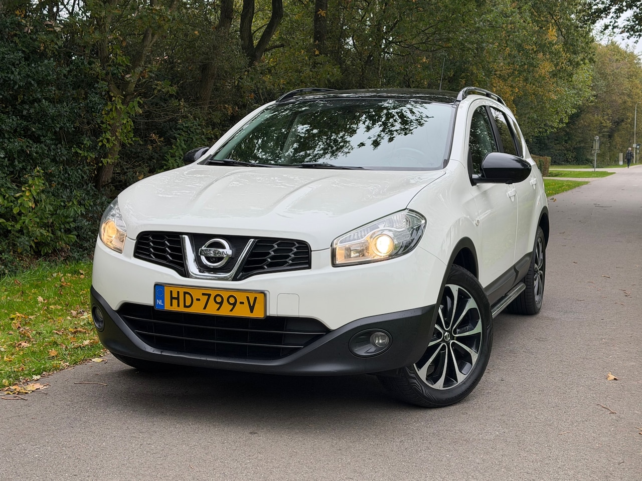 Nissan Qashqai - 1.6 360 | 7 Persoons Cruise control Nu € 5.975,- !!! - AutoWereld.nl