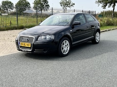 Audi A3 Sportback - 1.6 FSI Attraction Pro Line