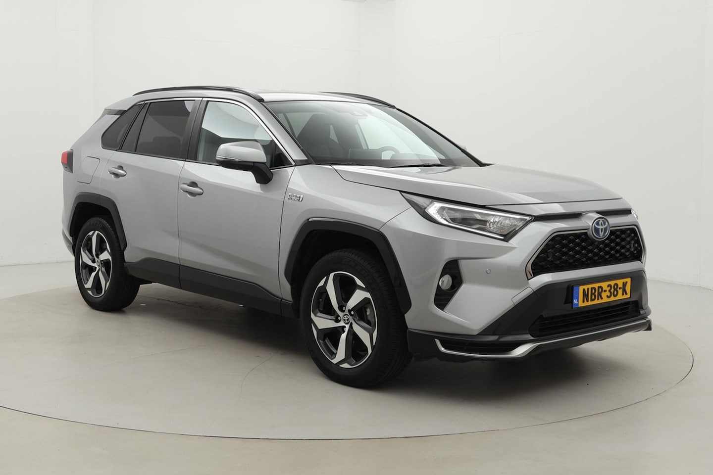 Toyota RAV4 - 2.5 Plug-in Hybrid AWD Style | Dodehoek detectie | Navigatie | Leder | Apple Carplay / And - AutoWereld.nl