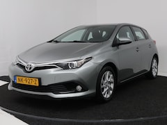 Toyota Auris - 1.2T Aspiration | Trekhaak | Camera | Climate Control | Onderweg-naar-dealer