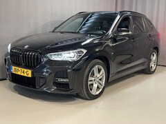 BMW X1 - xDrive25e High Executive M Sport 18''/SOH 91%/VOL Leder/Trekhaak/Stoelverwarming/Sportstoe