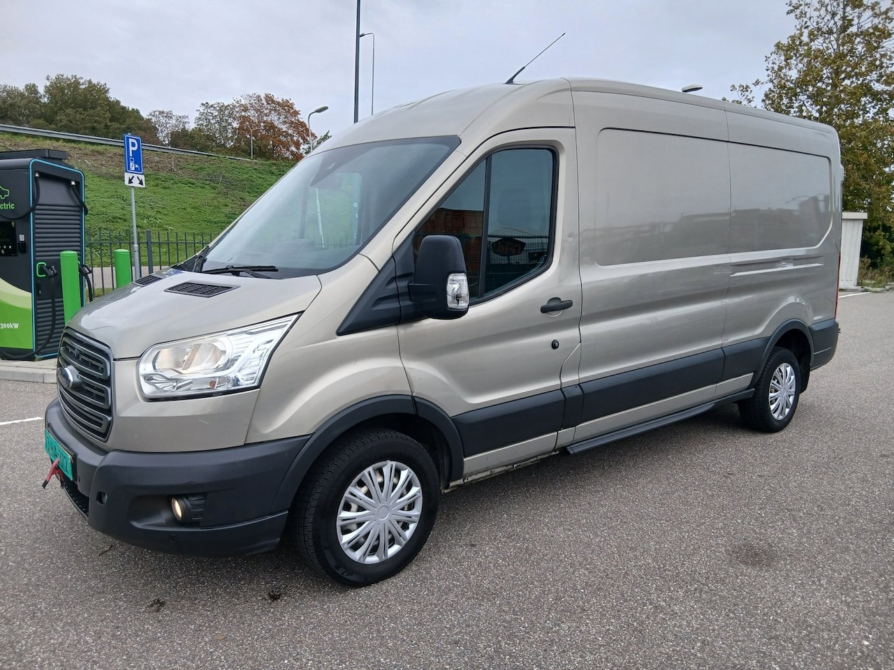 Ford Transit - 330 2.2 TDCI L3H2 Ambiente!EURO 5!AIRCO!ELECKRISH RAAM&SPIEGELS!BANDEN GOED!APK:20-05-2027 - AutoWereld.nl