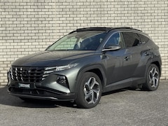 Hyundai Tucson - 1.6 T-GDI PHEV Premium Sky 4WD | SOH 97% | Trekhaak | Panoramadak | 360° Camera | Stoelver