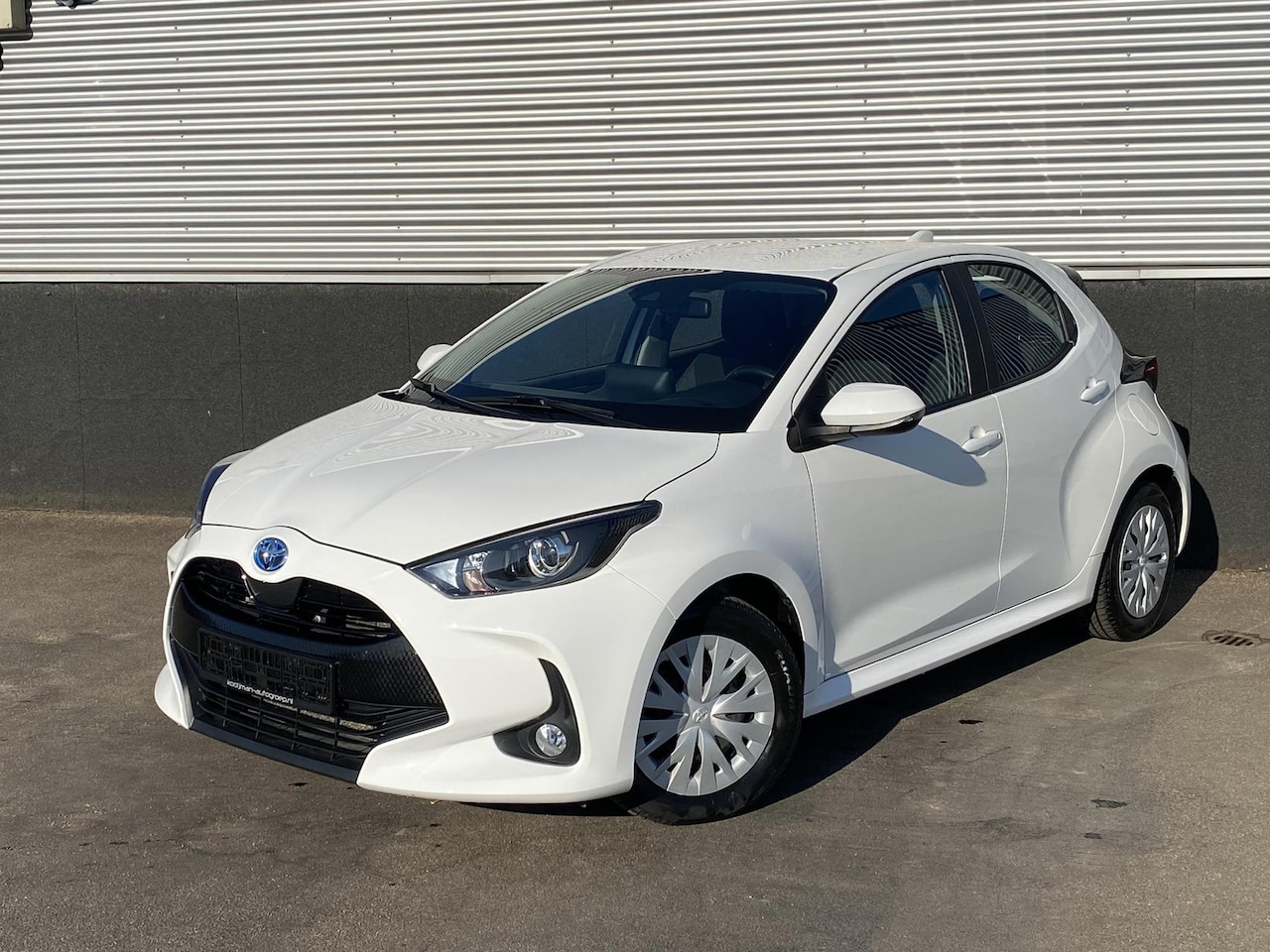 Toyota Yaris - 1.5 Hybrid 115 Active Apple CarPlay/Android Auto Navigatie, Achteruitrijcamera, Adaptieve - AutoWereld.nl