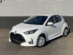 Toyota Yaris - 1.5 Hybrid 115 Active Apple CarPlay/Android Auto Navigatie, Achteruitrijcamera, Adaptieve