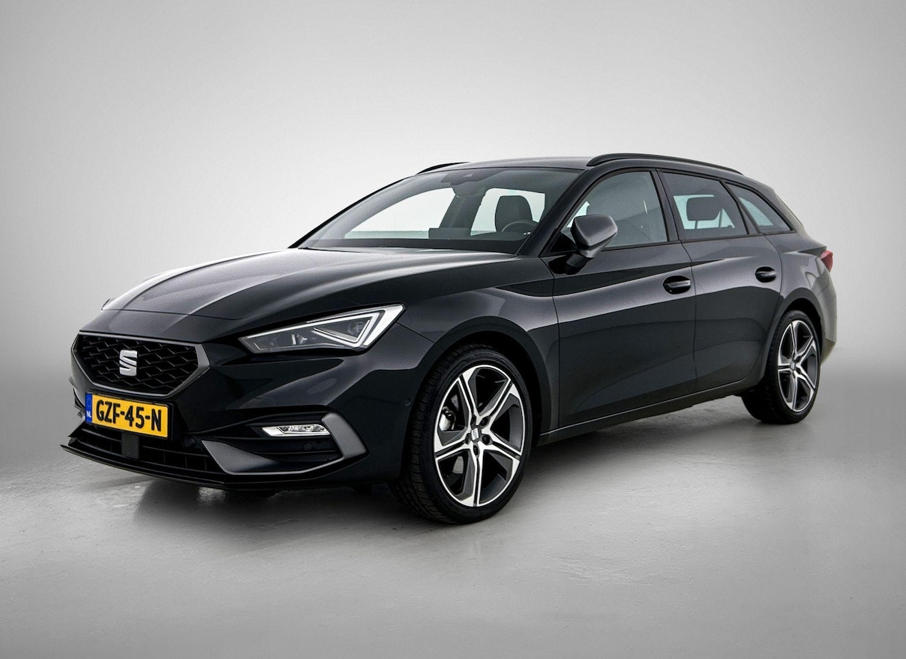 SEAT Leon Sportstourer - 1.5 eTSI FR Business Intense | STOELVERWARMING | ACHTERUITRIJCAMERA | - AutoWereld.nl