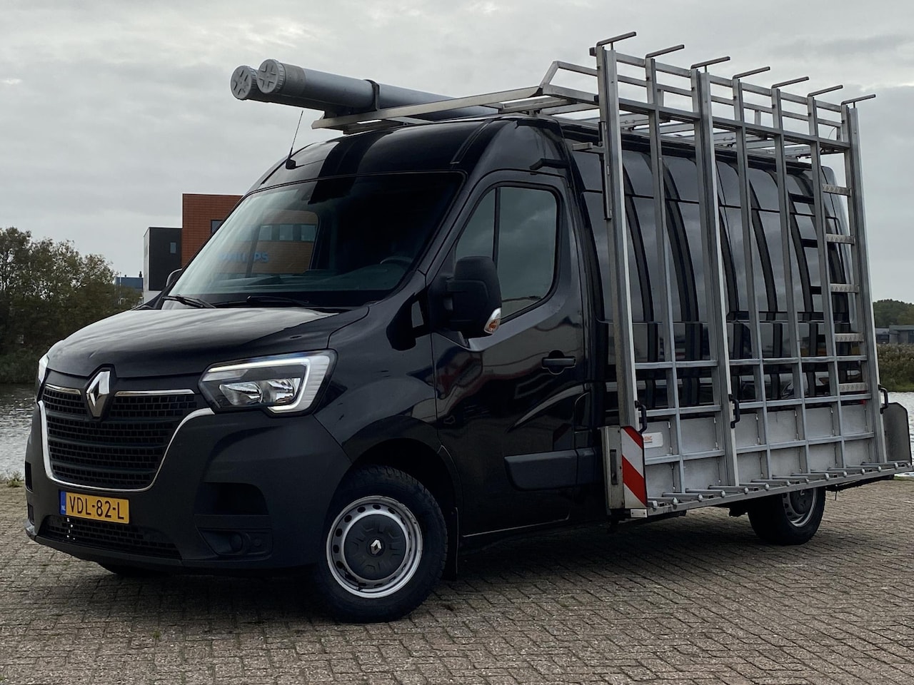 Renault Master - T35 2.3 dCi 150 L2H2 Energy GLASRESTEEL | 150PK | TREKHAAK | GLASWAGEN - AutoWereld.nl