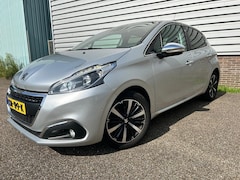 Peugeot 208 - 1.2 PureTech Allure Panodak Leer Automaat