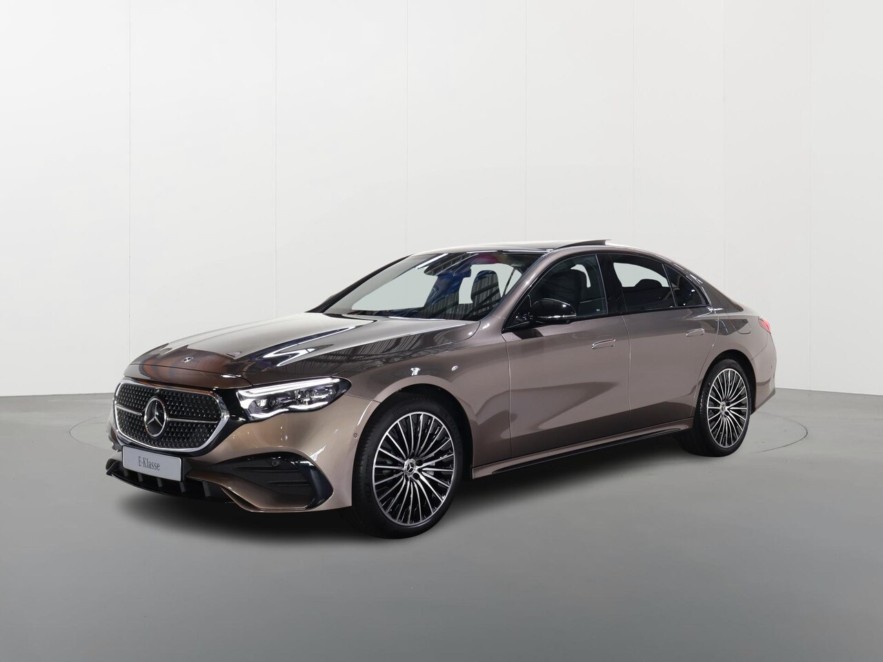 Mercedes-Benz E-klasse - 300e Sport Edition | Panoramaschuifdak | Nightpakket | Premium plus pakket | Rijassistenti - AutoWereld.nl