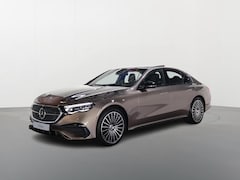 Mercedes-Benz E-klasse - 300e Sport Edition | Panoramaschuifdak | Nightpakket | Premium plus pakket | Rijassistenti