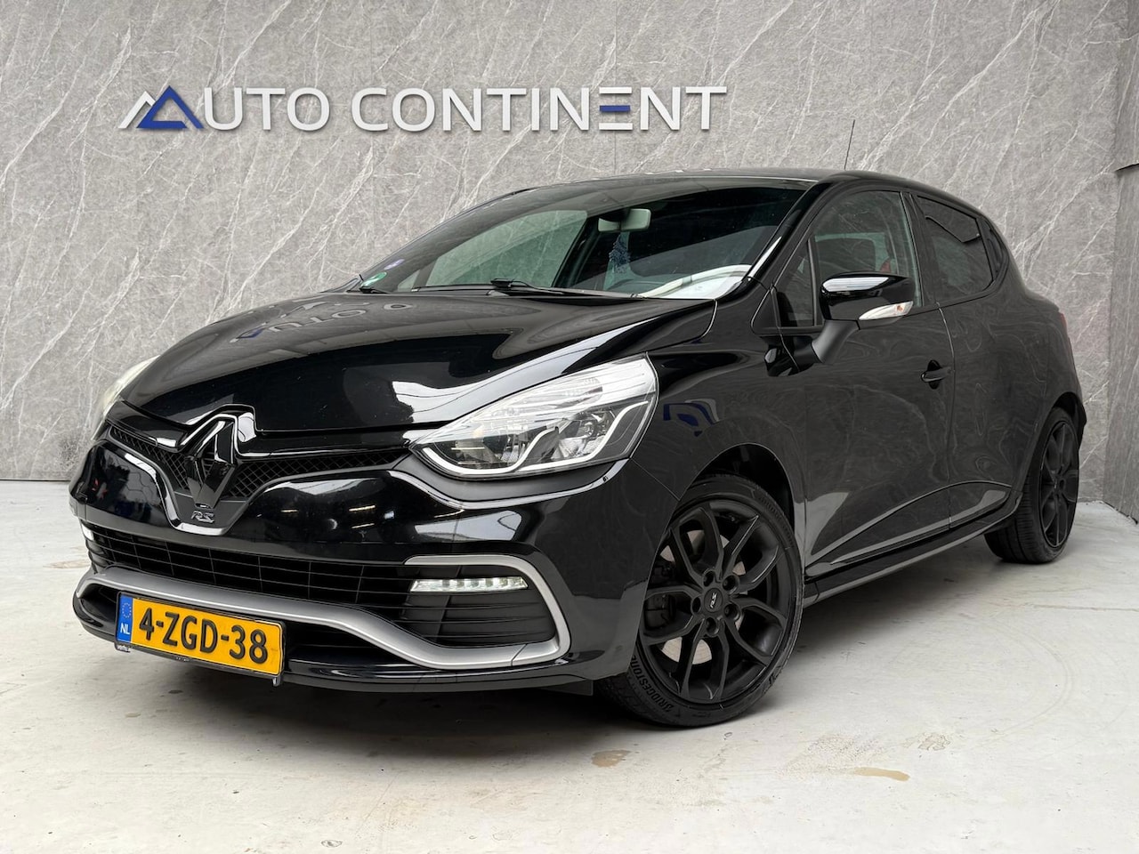 Renault Clio - 1.6 R.S. 200 PK / AUT / NAP / Beurt - AutoWereld.nl