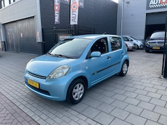Daihatsu Sirion 2 - 1.0-12V Trend 3e Eigenaar NAP APK 1 Jaar